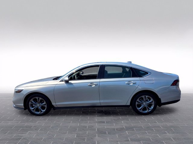 Used 2024 Honda Accord EX image 4