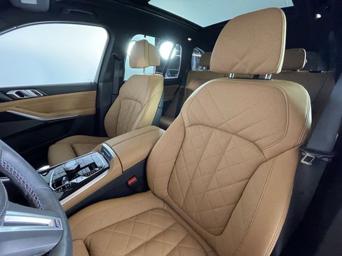 Certified 2025 BMW X5 M60i image 9