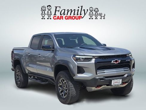Used 2026 Chevrolet Colorado ZR2 AWD/4WD image 2
