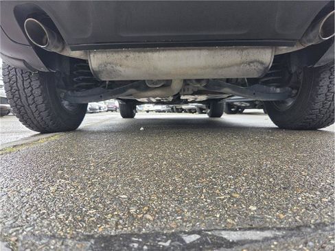 Used 2018 Jeep Cherokee Trailhawk AWD/4WD image 34