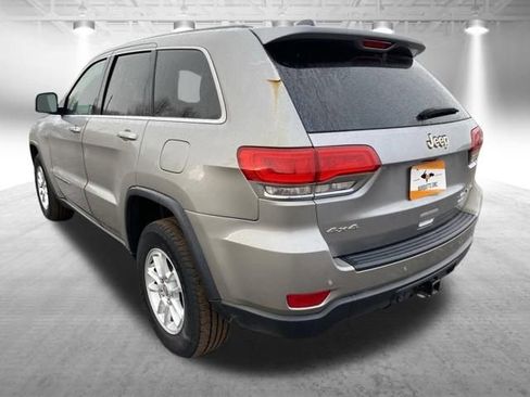 Used 2018 Jeep Grand Cherokee Laredo AWD/4WD image 8