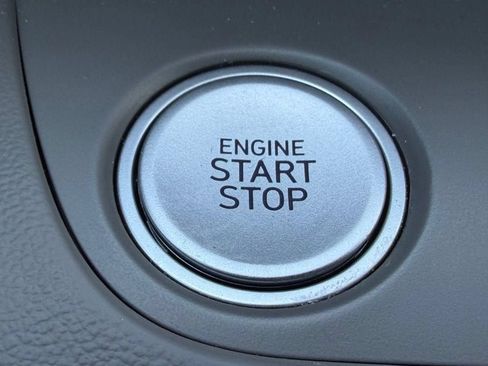 Used 2025 Hyundai Elantra SEL FWD image 20