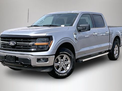 Used 2025 Ford F150 XLT w/ Equipment Group 301A Standard image 3