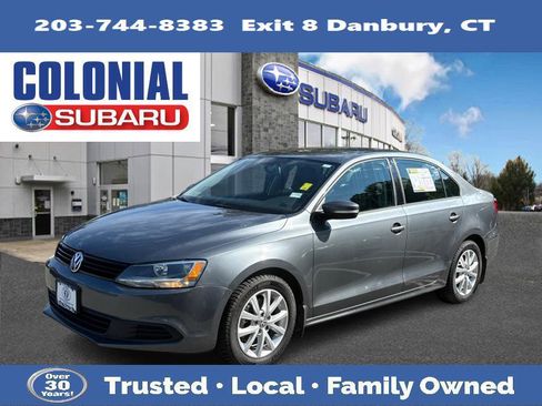 Used 2012 Volkswagen Jetta SE FWD image 1