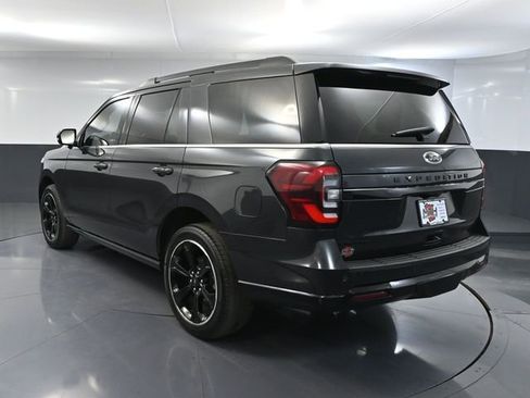 Used 2023 Ford Expedition Limited AWD/4WD image 9