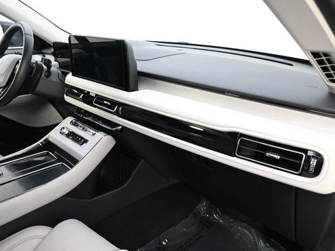 New 2026 Lincoln Aviator Reserve AWD/4WD image 15