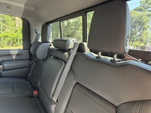 Used 2022 GMC Sierra 3500 Denali AWD/4WD image 32