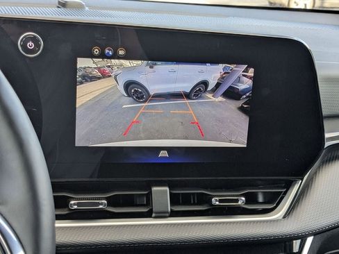 Used 2025 Chevrolet Equinox LT image 21