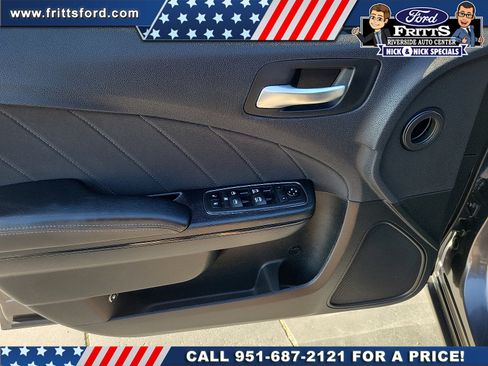 Used 2018 Dodge Charger SXT Plus w/ Blacktop Package RWD image 13