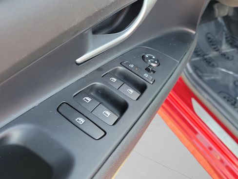 Certified 2024 Hyundai Elantra Limited image 33