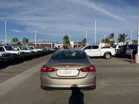 Used 2023 Chevrolet Malibu LT FWD image 5