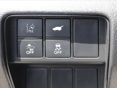 Used 2018 Honda CR-V Touring image 13
