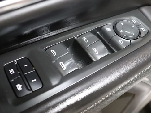 Used 2021 GMC Yukon XL SLT w/ SLT Premium Package RWD image 35