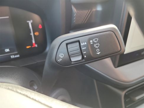 New 2025 Ford Maverick XL image 27