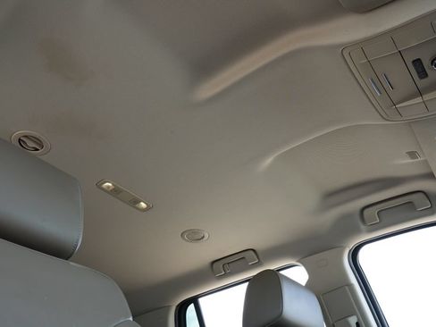 Used 2019 Chevrolet Tahoe LT w/ Luxury Package AWD/4WD image 24