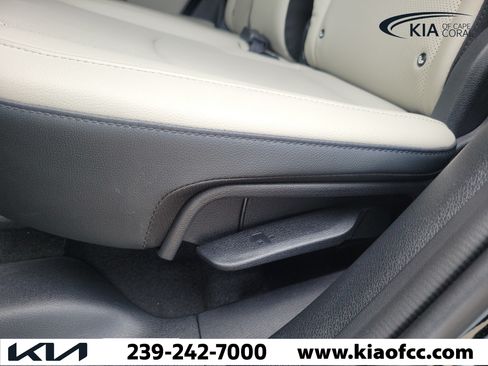 Certified 2025 Kia Sportage EX w/ Premium Package FWD image 15
