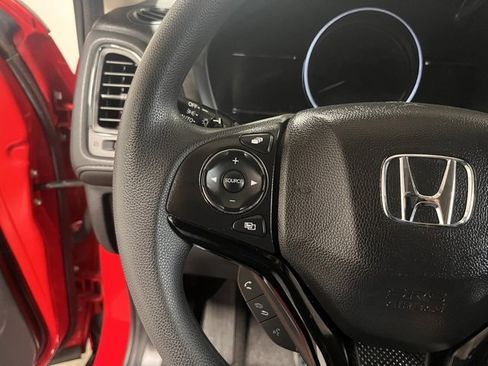 Used 2019 Honda HR-V EX image 25