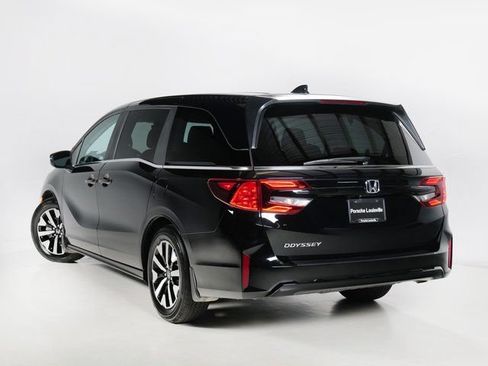 Used 2025 Honda Odyssey EX-L image 3