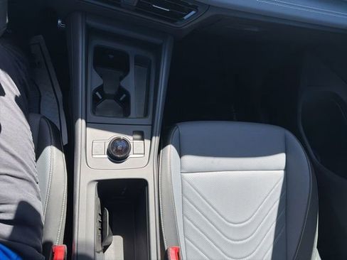 New 2026 Volkswagen Tiguan SE R-Line image 12