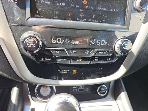Used 2020 Nissan Murano SV image 24