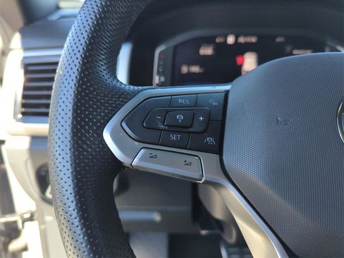 Used 2021 Volkswagen Atlas Cross Sport SEL R-Line image 34