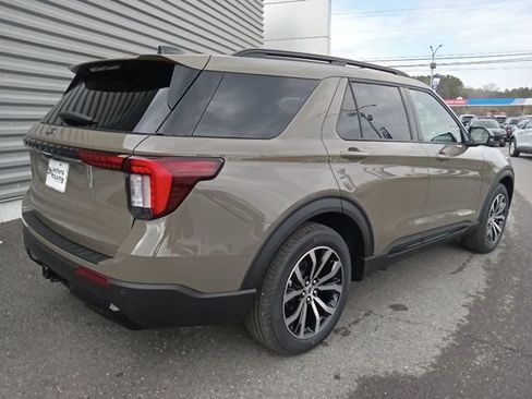 New 2026 Ford Explorer ST-Line w/ Premium Package RWD image 3