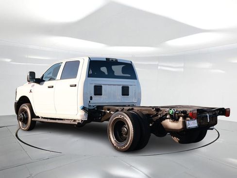 New 2026 RAM 3500 Tradesman AWD/4WD image 2