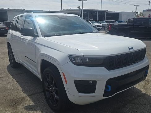 Used 2024 Jeep Grand Cherokee Limited 4xe image 2