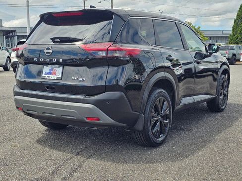 Used 2023 Nissan Rogue SV AWD/4WD image 3