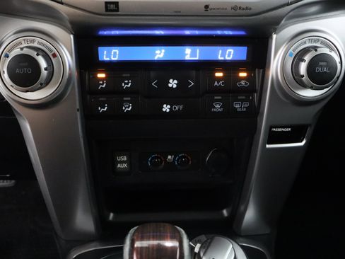 Used 2016 Toyota 4Runner Limited AWD/4WD image 20
