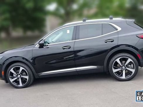 Used 2022 Buick Envision Essence w/ Technology Package I AWD/4WD image 8