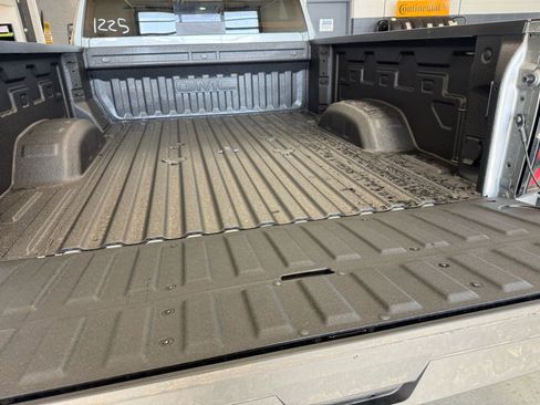 New 2026 GMC Sierra 2500 AT4 image 8