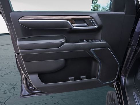 Used 2024 Chevrolet Silverado 1500 LT image 26