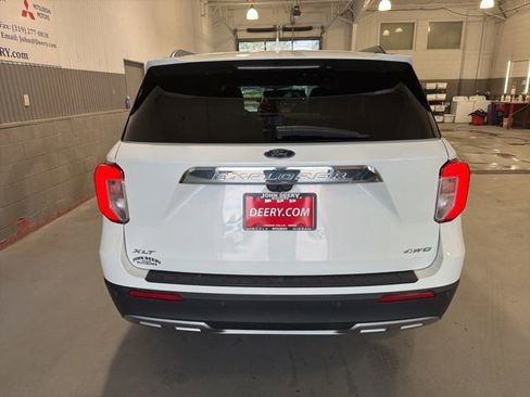 Used 2022 Ford Explorer XLT w/ Equipment Group 202A AWD/4WD image 4