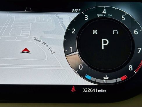Certified 2024 Land Rover Range Rover SE AWD/4WD image 12