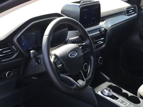 Used 2024 Ford Escape Active AWD/4WD image 11