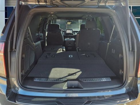 Used 2021 Chevrolet Tahoe Z71 w/ Rear Media and Nav Package AWD/4WD image 29