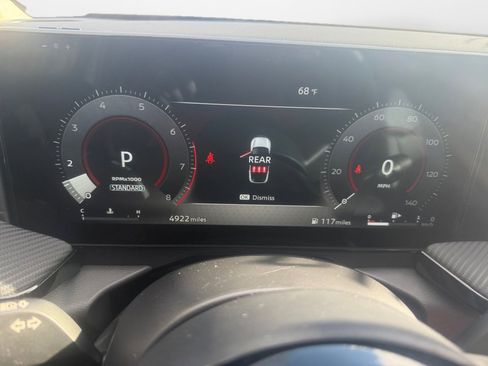 Used 2025 Nissan Kicks SR image 14