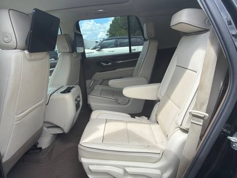 Used 2021 GMC Yukon Denali w/ Denali Ultimate Package RWD image 7