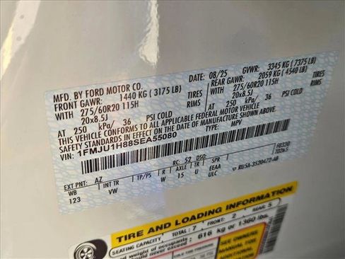 New 2025 Ford Expedition Active image 18