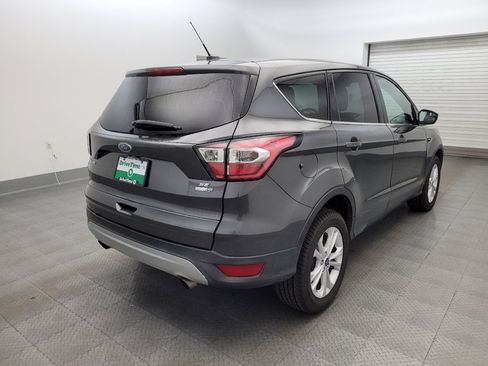 Used 2017 Ford Escape SE AWD/4WD image 9