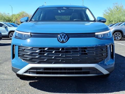 New 2026 Volkswagen Tiguan SE AWD/4WD image 2