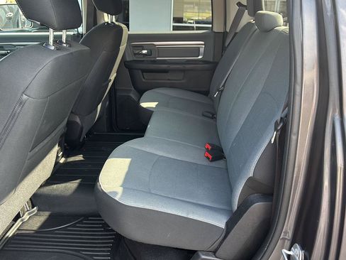 Used 2021 RAM 1500 Classic SLT AWD/4WD image 12