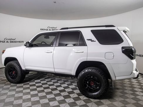 Used 2021 Toyota 4Runner TRD Off-Road Premium AWD/4WD image 11