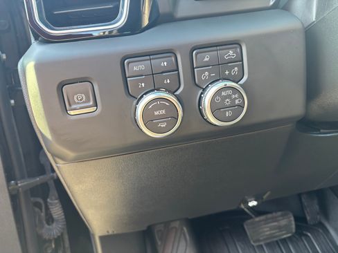 Used 2024 GMC Sierra 1500 Denali image 11