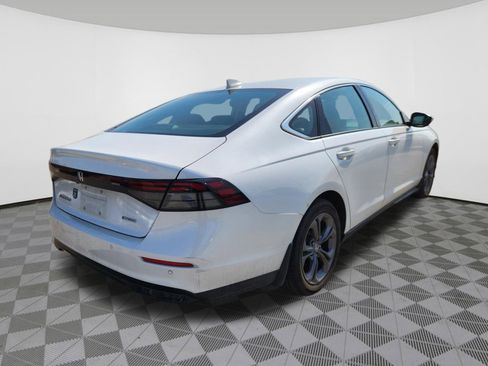 Used 2023 Honda Accord EX-L image 4