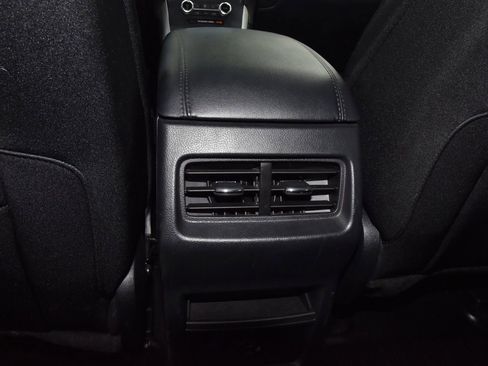 Used 2022 Ford Edge SE w/ Black Appearance Package AWD/4WD image 18