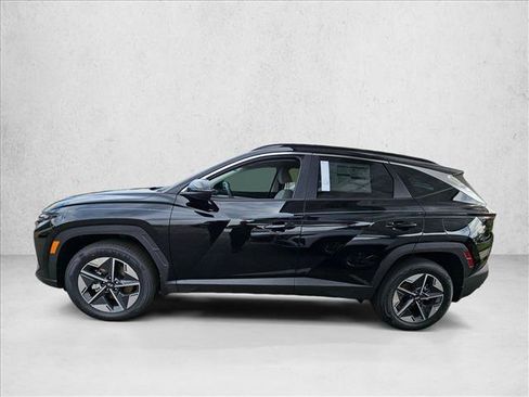 Certified 2025 Hyundai Tucson SEL AWD/4WD image 5
