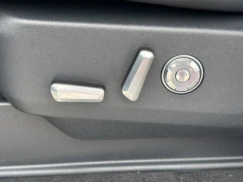 New 2026 Lincoln Navigator Reserve w/ Jet Appearance Package image 16