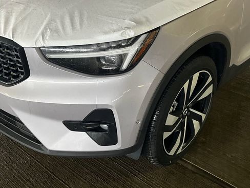 New 2026 Volvo XC40 B5 Ultra w/ Protection Package Premier AWD/4WD image 7